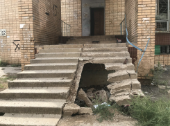 Жители Тольятти жалуются на притон в заброшенном здании ЖЭКа