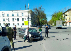 Истекал кровью и был заблокирован: спецназ из Самары спас раненую жертву автоаварии