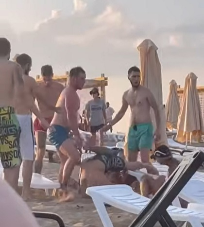 Появилось новое видео массовой драки на одном из пляжей Самары