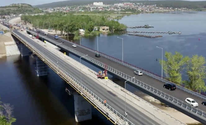 На мосту через реку Сок в Самарской области открыли движение по четырем полосам